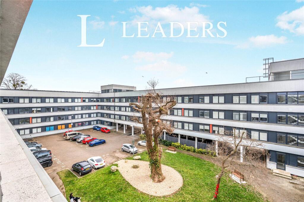 2 bed 1st Floor Flat for rent in Rownhams. From Leaders Sales - Southampton 2 bed 1st Floor Flat for rent in Rownhams. From Leaders Sales - Southampton