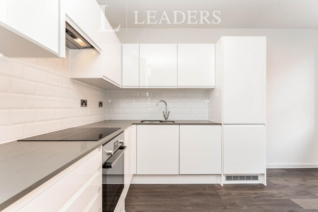 1 bed 1st Floor Flat for rent in Southampton. From Leaders Sales - Southampton