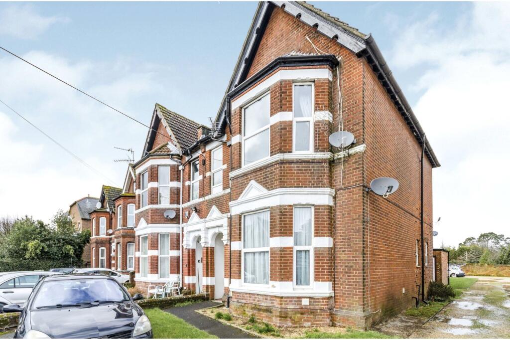 2 bed 1st Floor Flat for rent in Southampton. From Leaders Sales - Southampton