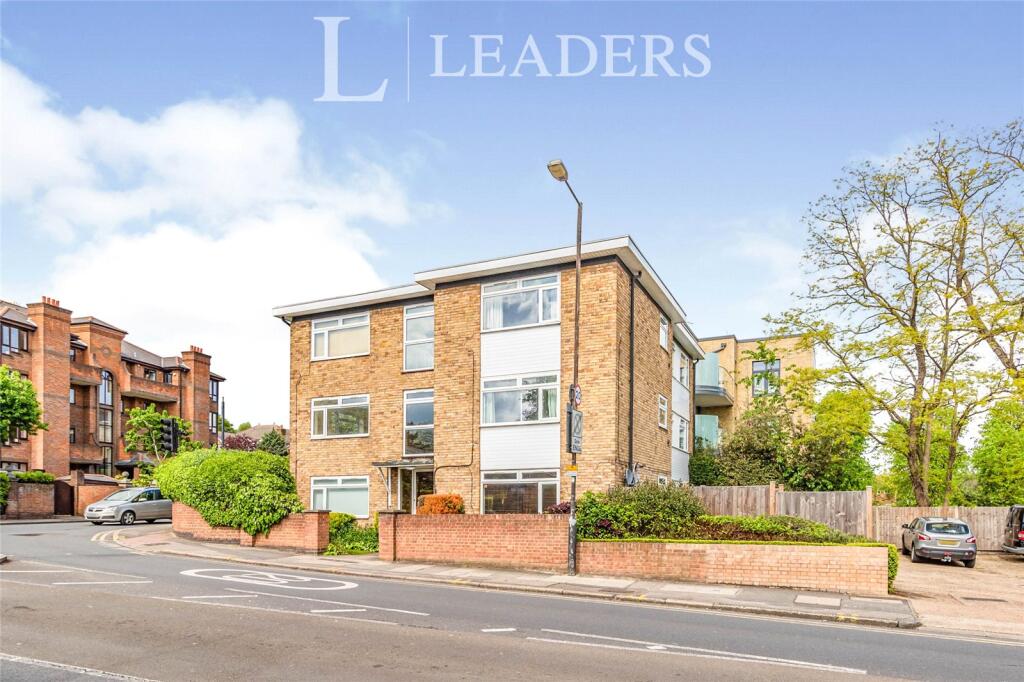 1 bed 1st Floor Flat for rent in Wimbledon. From Leaders - Surbiton