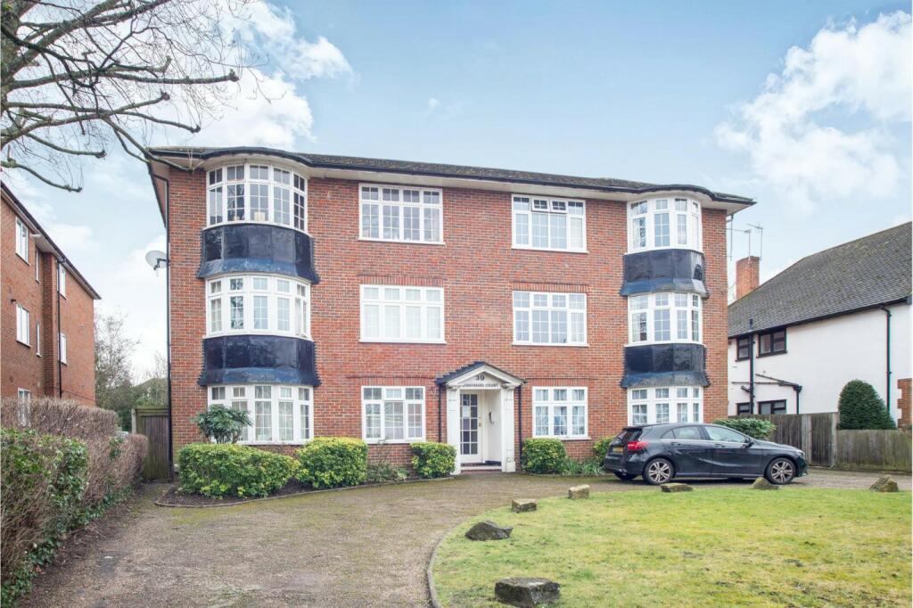 2 bed Apartment for rent in Carshalton. From Leaders (Sutton)