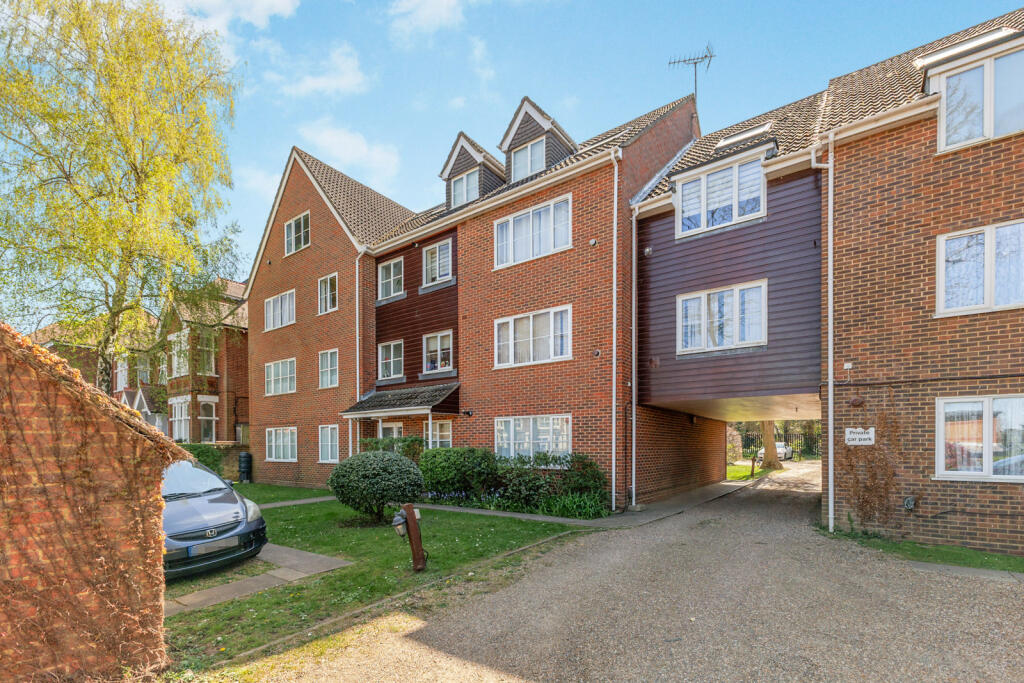 1 bed 1st Floor Flat for rent in Carshalton. From Leaders Sales - Sutton 1 bed 1st Floor Flat for rent in Carshalton. From Leaders Sales - Sutton