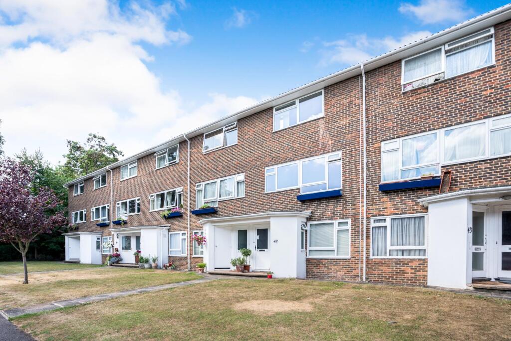 2 bed 1st Floor Flat for rent in Carshalton. From Leaders Sales - Sutton