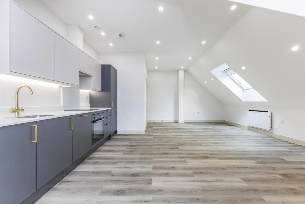 2 bed 1st Floor Flat for rent in Carshalton. From Leaders Sales - Sutton 2 bed 1st Floor Flat for rent in Carshalton. From Leaders Sales - Sutton