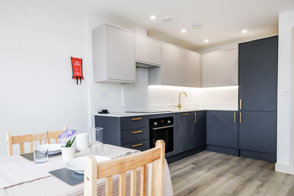 2 bed 1st Floor Flat for rent in Carshalton. From Leaders Sales - Sutton 2 bed 1st Floor Flat for rent in Carshalton. From Leaders Sales - Sutton