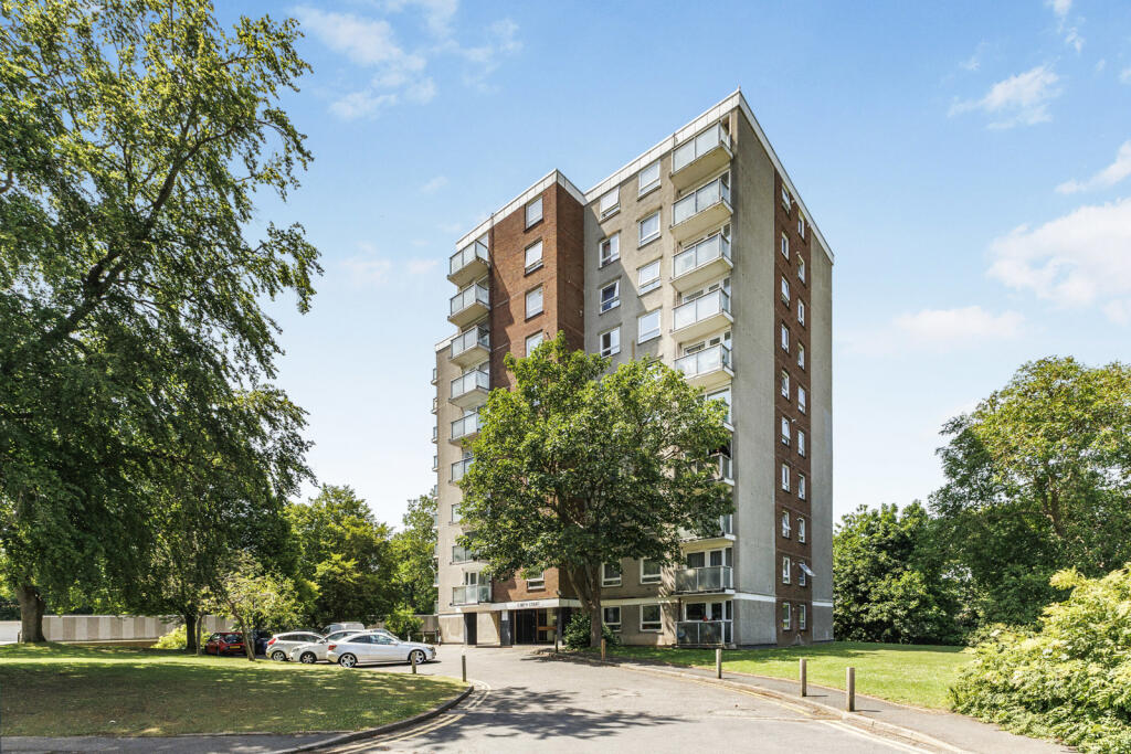 2 bed 1st Floor Flat for rent in Carshalton. From Leaders Sales - Sutton