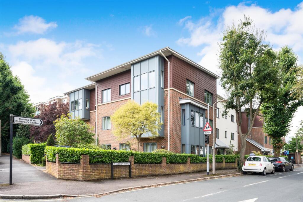 2 bed 1st Floor Flat for rent in Carshalton. From Leaders Sales - Sutton 2 bed 1st Floor Flat for rent in Carshalton. From Leaders Sales - Sutton