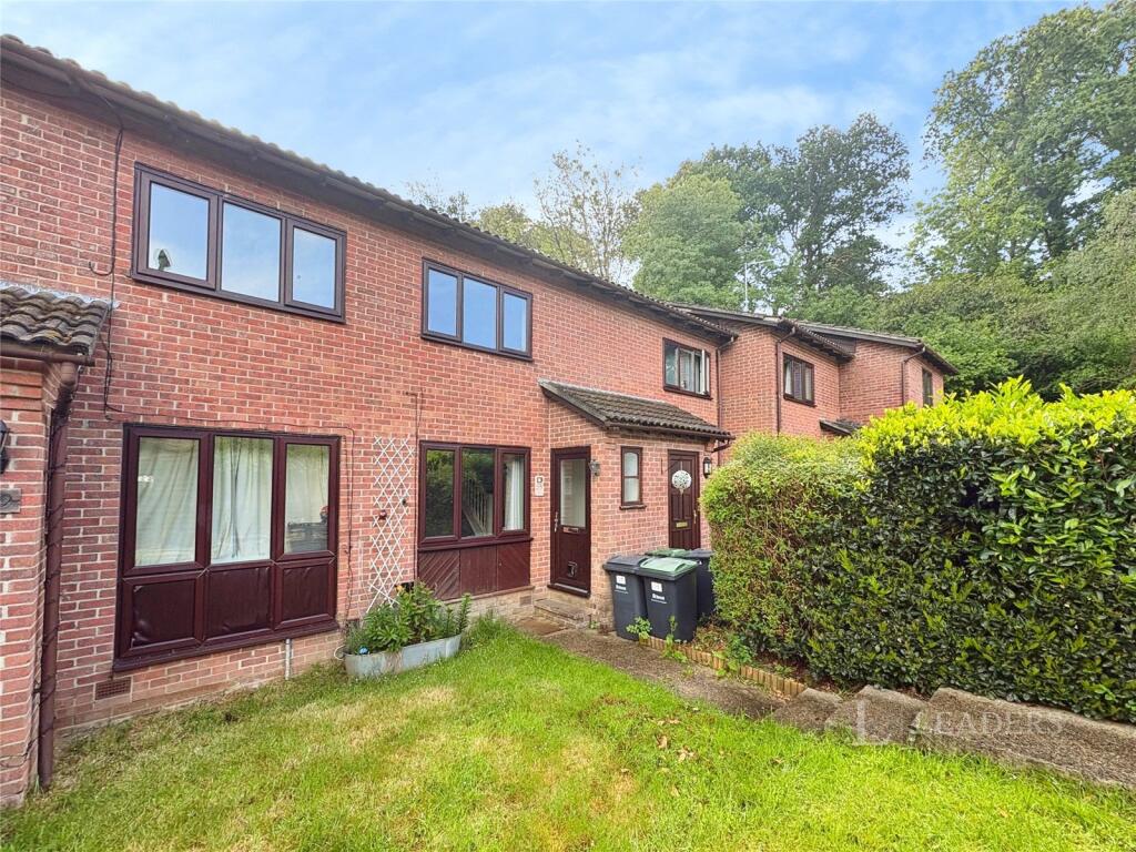 2 bed Mid Terraced House for rent in Furzeley Corner. From Leaders Sales - Waterlooville 2 bed Mid Terraced House for rent in Furzeley Corner. From Leaders Sales - Waterlooville