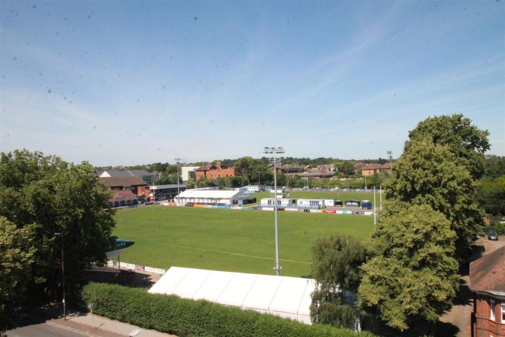 1 bed 1st Floor Flat for rent in Bedford. From Hollands Smith - Bedford
