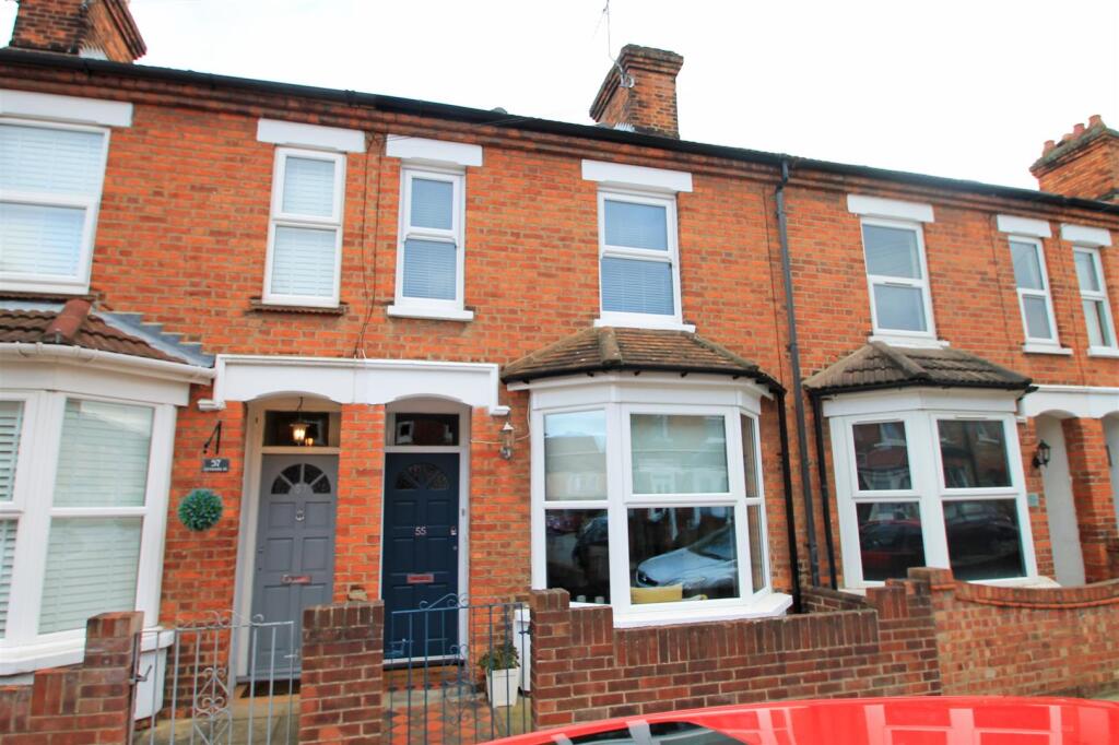 3 bed Mid Terraced House for rent in Bedford. From Hollands Smith - Bedford