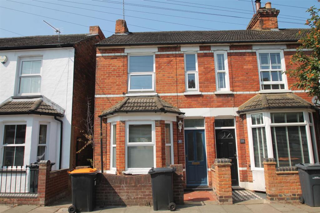 2 bed End of Terrace for rent in Bedford. From Hollands Smith - Bedford