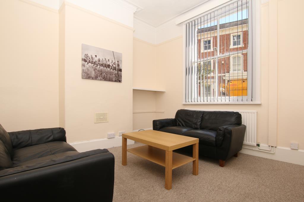 4 bed Town House for rent in Leicester. From Livingstone Property Ltd - Leicester
