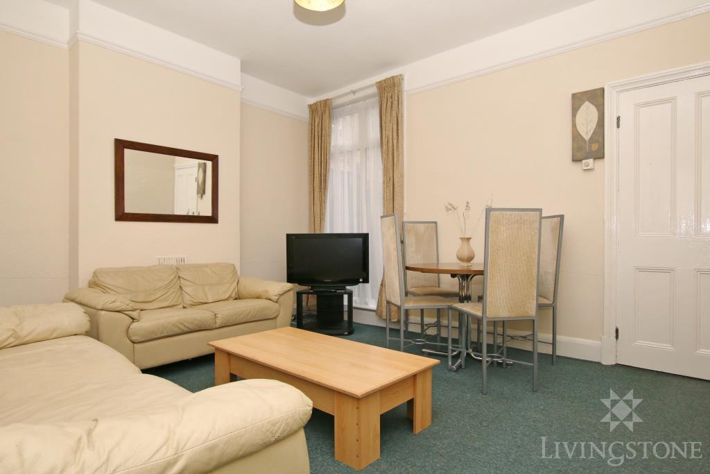 3 bed Mid Terraced House for rent in Stoughton. From Livingstone Property Ltd - Leicester