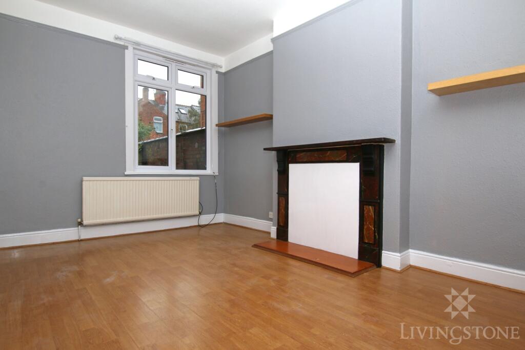 1 bed Mid Terraced House for rent in Stoughton. From Livingstone Property Ltd - Leicester