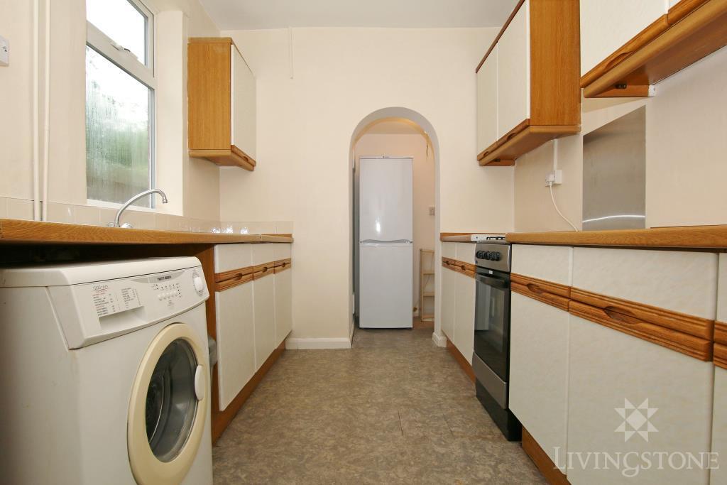 3 bed Mid Terraced House for rent in Stoughton. From Livingstone Property Ltd - Leicester