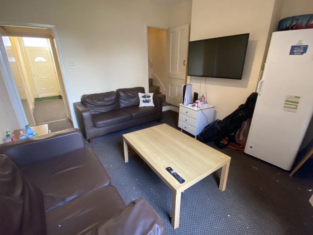 4 bed Room for rent in Birmingham. From Purple Frog Property Ltd - Birmingham