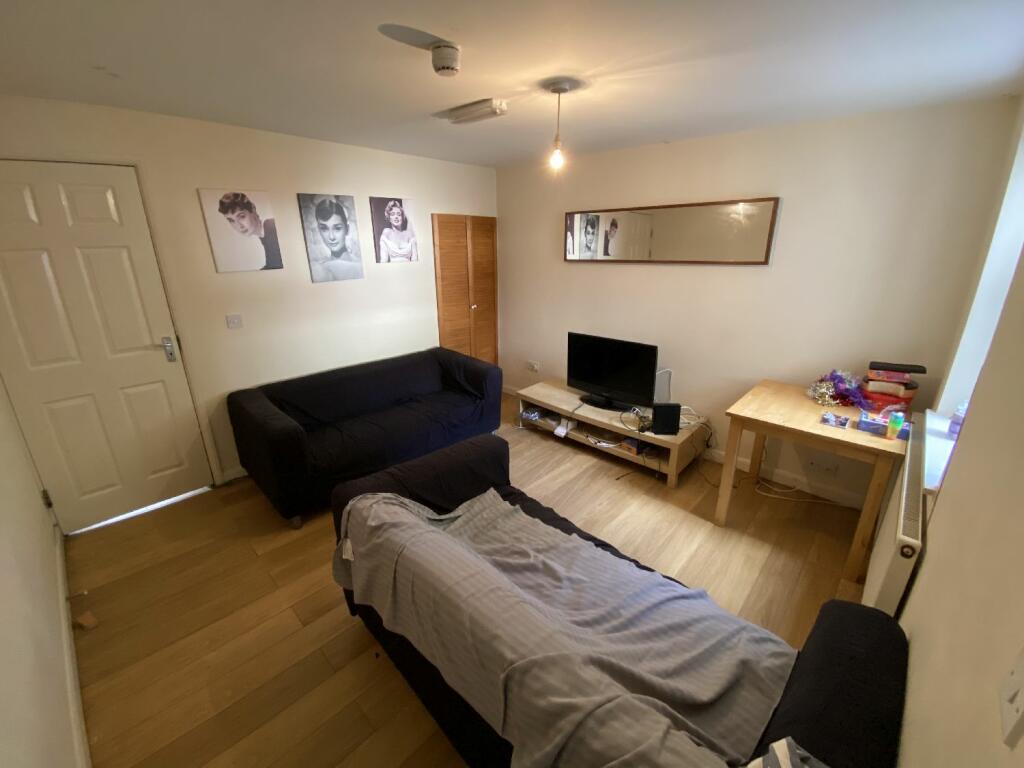 6 bed Room for rent in Birmingham. From Purple Frog Property Ltd - Birmingham