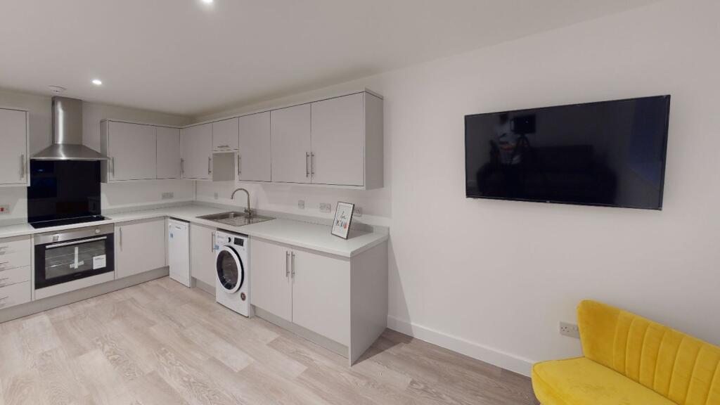 8 bed Detached for rent in Birmingham. From Purple Frog Property Ltd - Birmingham