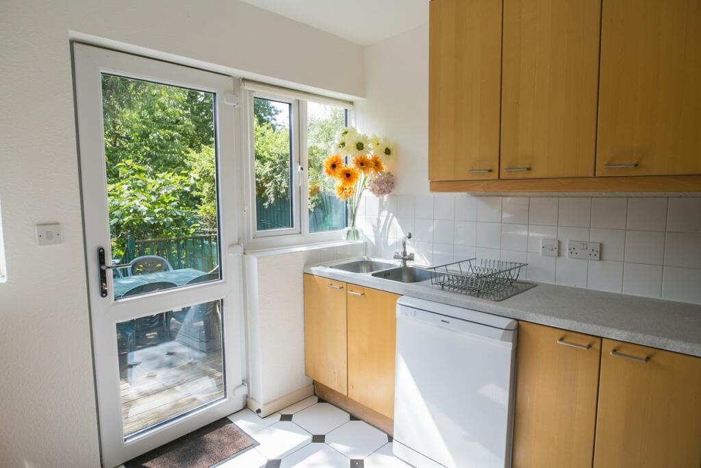 4 bed Detached for rent in Birmingham. From Purple Frog Property Ltd - Birmingham 4 bed Detached for rent in Birmingham. From Purple Frog Property Ltd - Birmingham