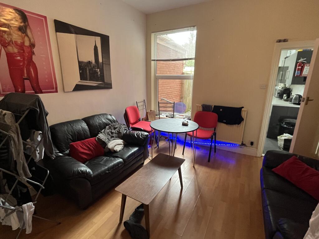 4 bed Detached for rent in Birmingham. From Purple Frog Property Ltd - Birmingham 4 bed Detached for rent in Birmingham. From Purple Frog Property Ltd - Birmingham