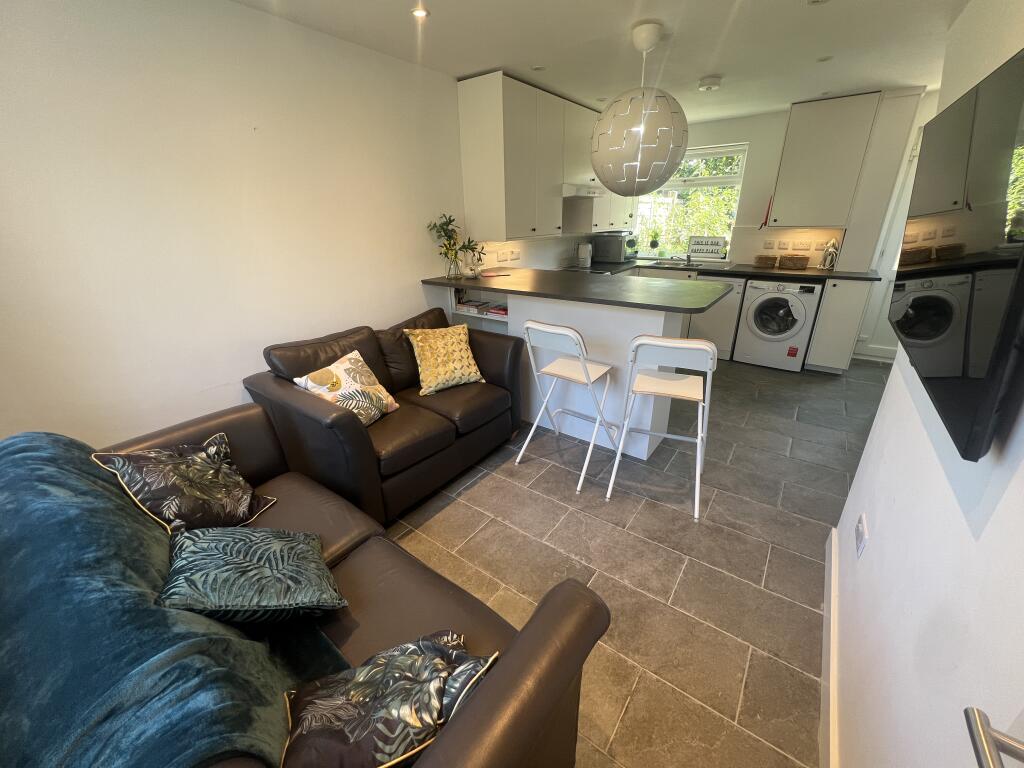 5 bed Detached for rent in Smethwick. From Purple Frog Property Ltd - Birmingham