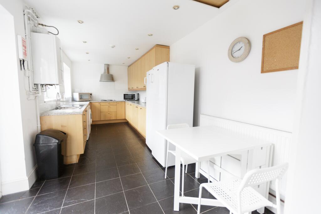 5 bed Detached for rent in Birmingham. From Purple Frog Property Ltd - Birmingham 5 bed Detached for rent in Birmingham. From Purple Frog Property Ltd - Birmingham