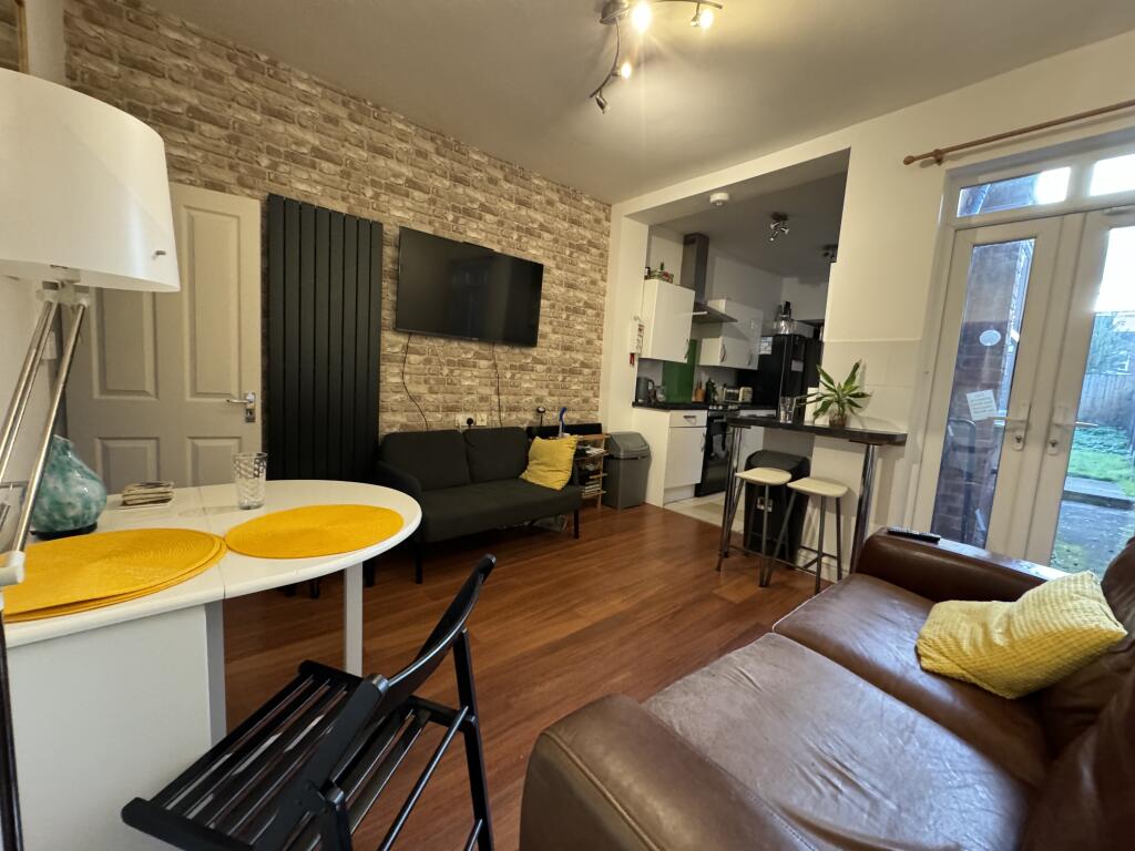 6 bed Detached for rent in Birmingham. From Purple Frog Property Ltd - Birmingham 6 bed Detached for rent in Birmingham. From Purple Frog Property Ltd - Birmingham