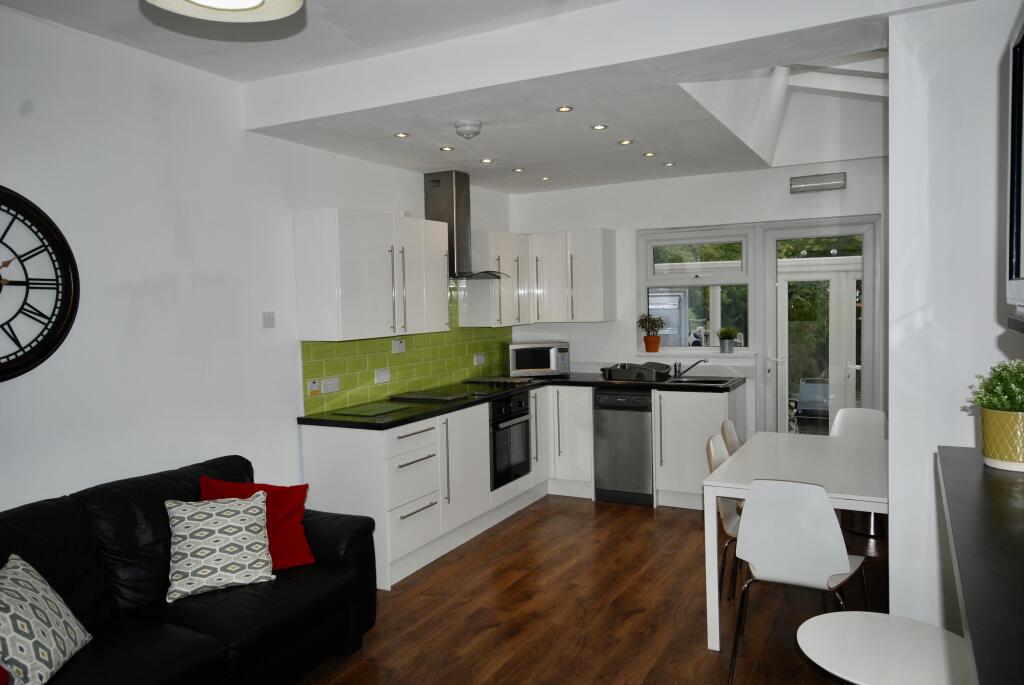 5 bed Detached for rent in Birmingham. From Purple Frog Property Ltd - Birmingham