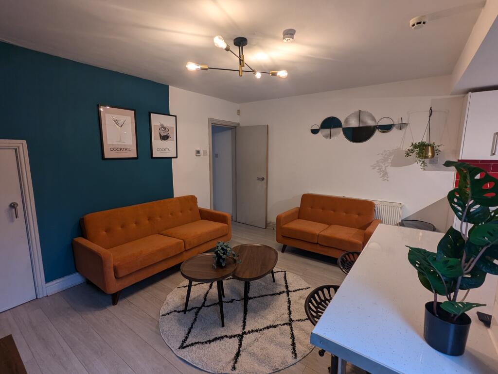 6 bed Detached for rent in Birmingham. From Purple Frog Property Ltd - Birmingham