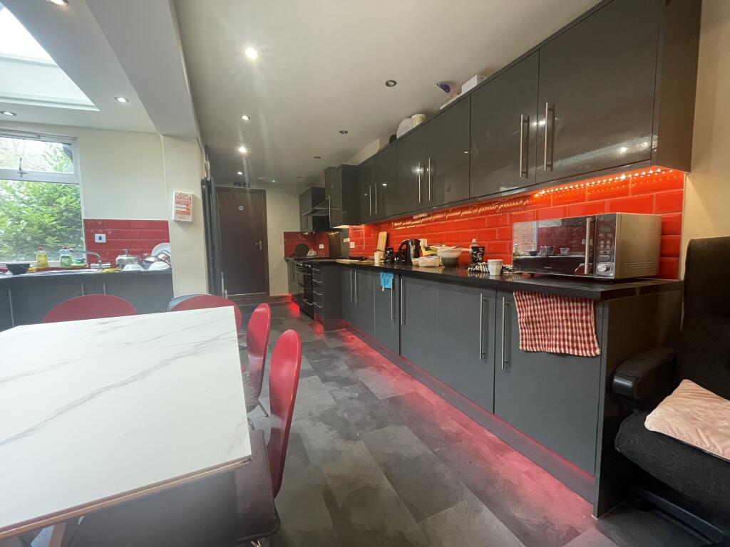 7 bed Detached for rent in Birmingham. From Purple Frog Property Ltd - Birmingham 7 bed Detached for rent in Birmingham. From Purple Frog Property Ltd - Birmingham