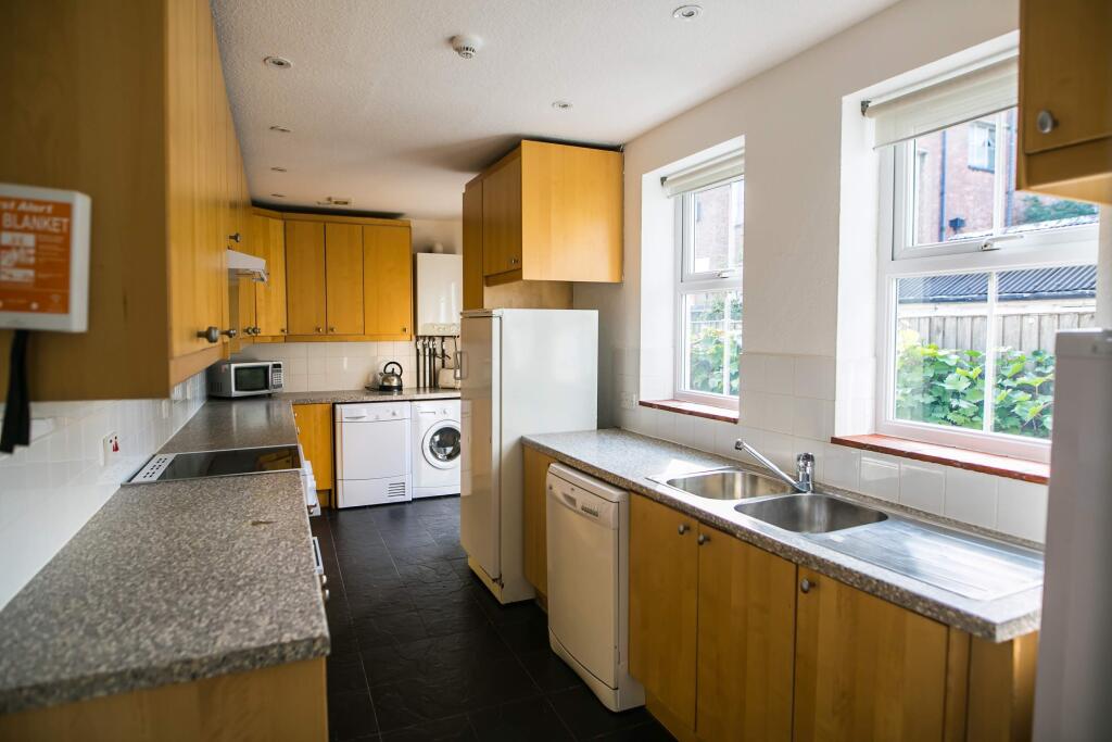 6 bed Detached for rent in Birmingham. From Purple Frog Property Ltd - Birmingham 6 bed Detached for rent in Birmingham. From Purple Frog Property Ltd - Birmingham