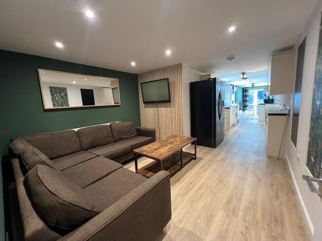 6 bed Detached for rent in Birmingham. From Purple Frog Property Ltd - Birmingham