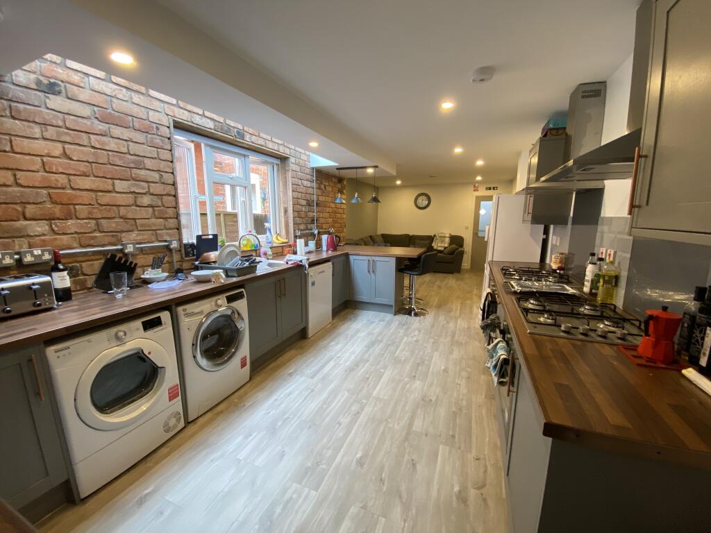 8 bed Detached for rent in Birmingham. From Purple Frog Property Ltd - Birmingham 8 bed Detached for rent in Birmingham. From Purple Frog Property Ltd - Birmingham