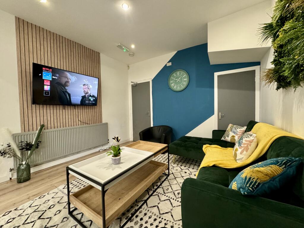 5 bed Detached for rent in Birmingham. From Purple Frog Property Ltd - Birmingham