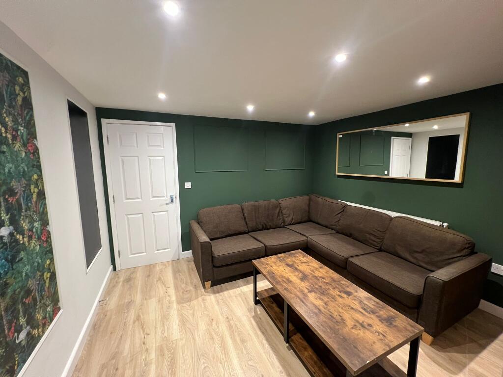 5 bed Detached for rent in Birmingham. From Purple Frog Property Ltd - Birmingham