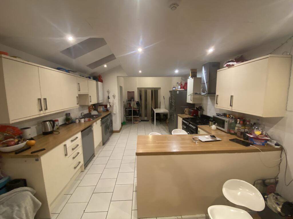 5 bed Detached for rent in Birmingham. From Purple Frog Property Ltd - Birmingham