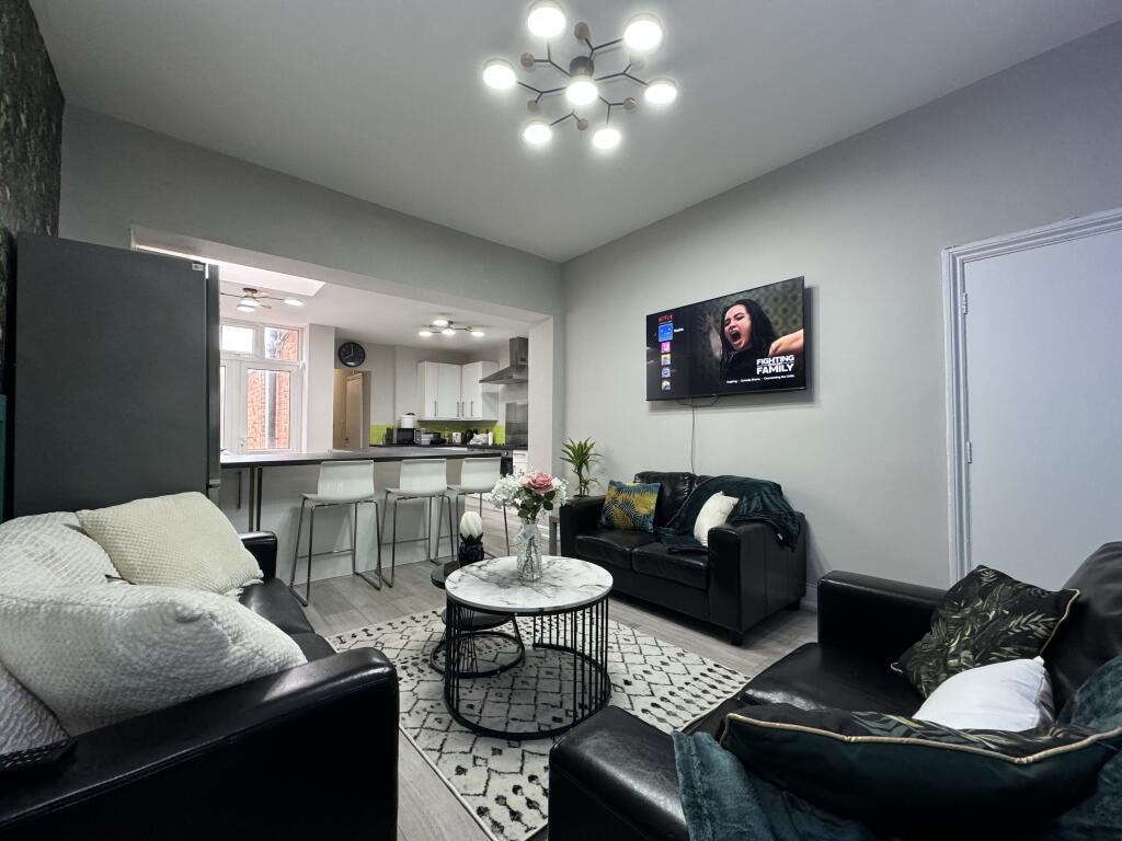 7 bed Detached for rent in Birmingham. From Purple Frog Property Ltd - Birmingham