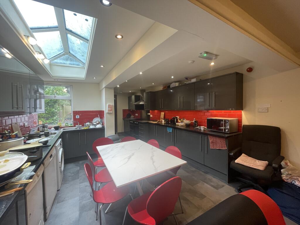 6 bed Detached for rent in Birmingham. From Purple Frog Property Ltd - Birmingham 6 bed Detached for rent in Birmingham. From Purple Frog Property Ltd - Birmingham