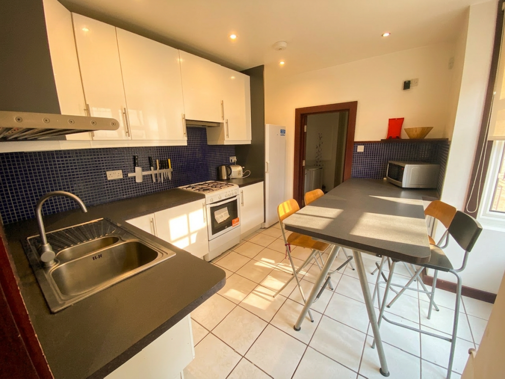 1 bed Detached for rent in Smethwick. From Purple Frog Property Ltd - Birmingham 1 bed Detached for rent in Smethwick. From Purple Frog Property Ltd - Birmingham