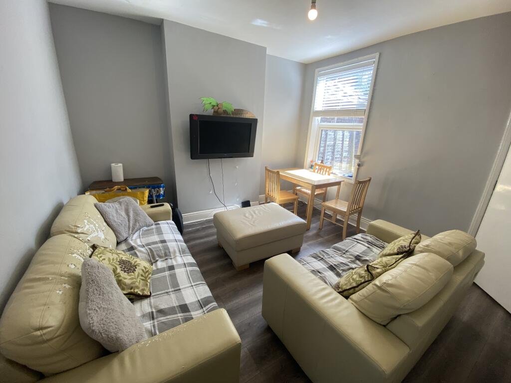 1 bed Detached for rent in Birmingham. From Purple Frog Property Ltd - Birmingham