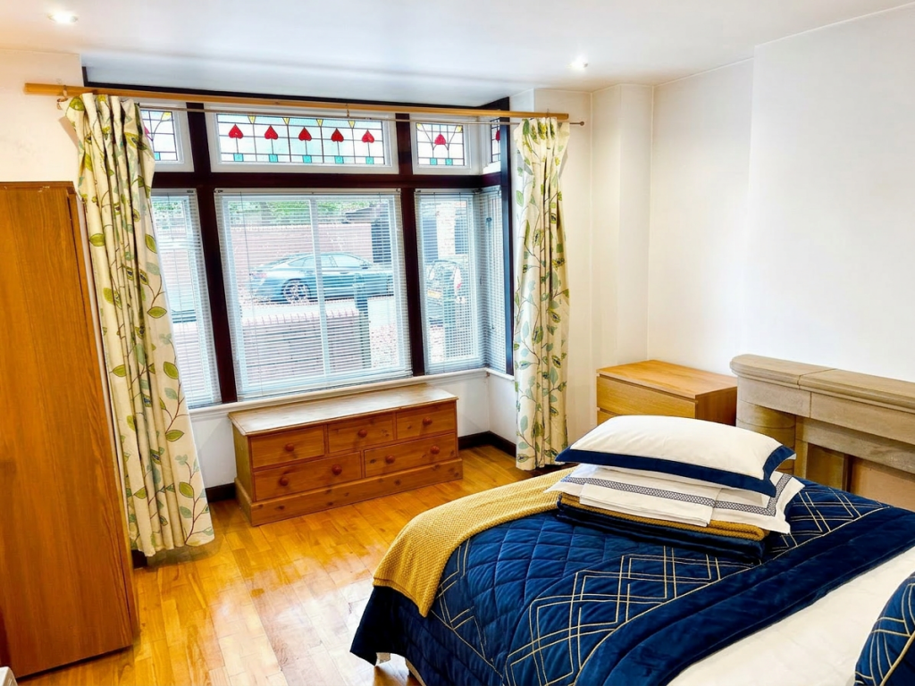 1 bed Detached for rent in Smethwick. From Purple Frog Property Ltd - Birmingham 1 bed Detached for rent in Smethwick. From Purple Frog Property Ltd - Birmingham