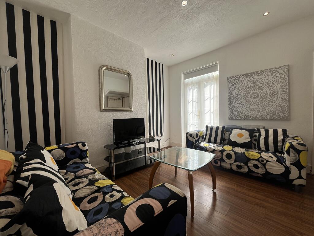 4 bed Detached for rent in Birmingham. From Purple Frog Property Ltd - Birmingham 4 bed Detached for rent in Birmingham. From Purple Frog Property Ltd - Birmingham