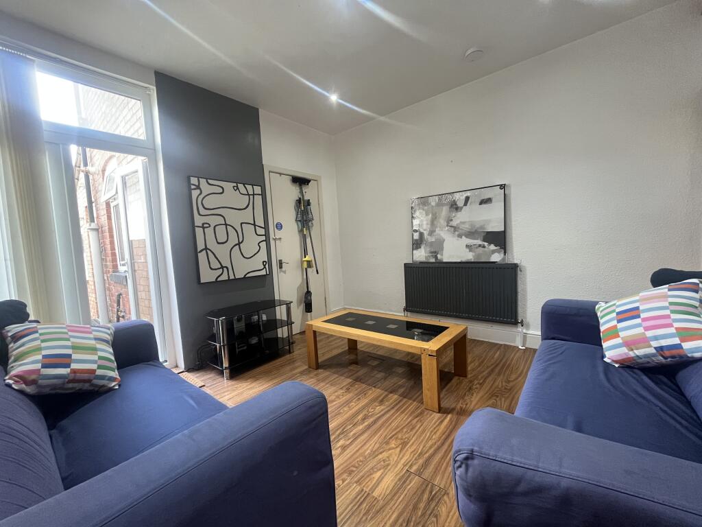 5 bed Detached for rent in Birmingham. From Purple Frog Property Ltd - Birmingham
