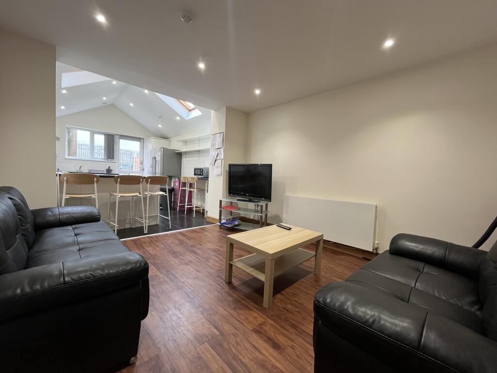 5 bed Detached for rent in Birmingham. From Purple Frog Property Ltd - Birmingham