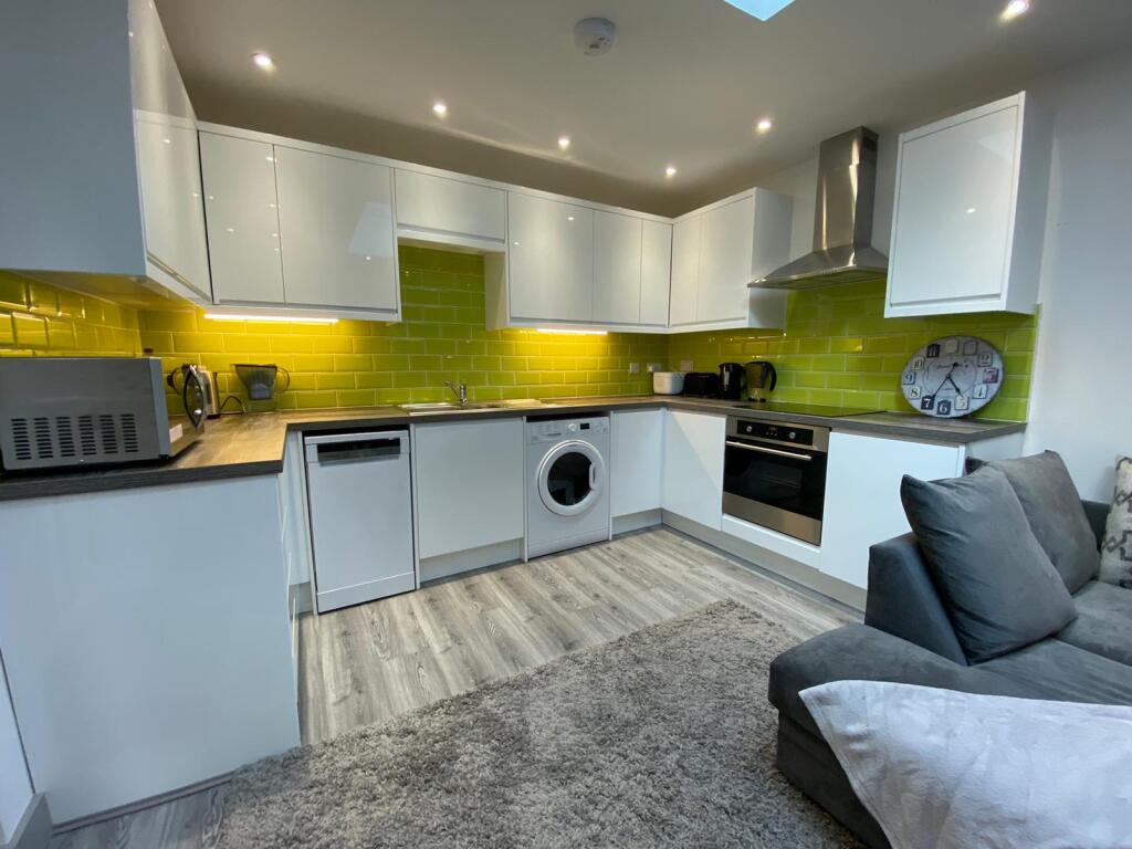6 bed Detached for rent in Birmingham. From Purple Frog Property Ltd - Birmingham 6 bed Detached for rent in Birmingham. From Purple Frog Property Ltd - Birmingham
