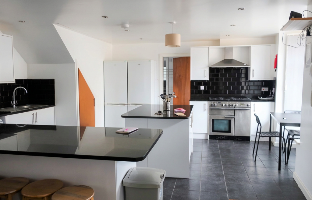 6 bed Detached for rent in Birmingham. From Purple Frog Property Ltd - Birmingham 6 bed Detached for rent in Birmingham. From Purple Frog Property Ltd - Birmingham