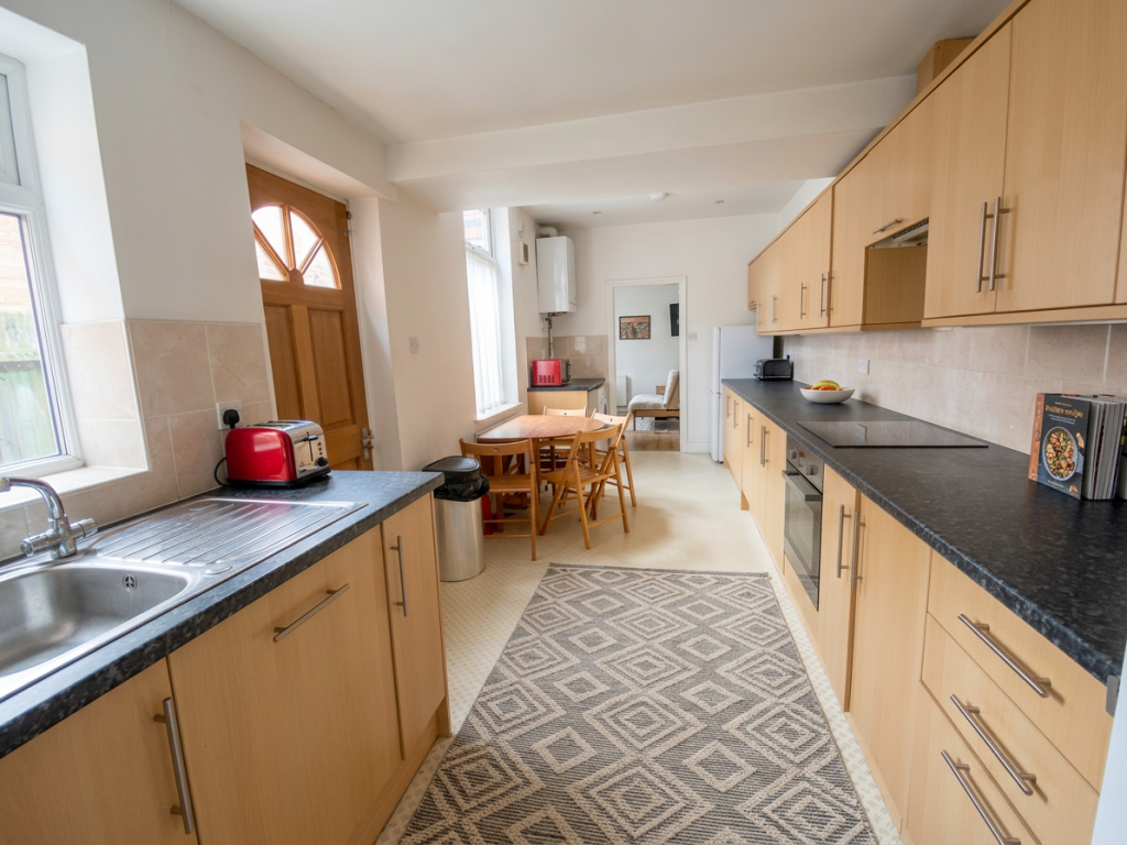 6 bed Detached for rent in Birmingham. From Purple Frog Property Ltd - Birmingham 6 bed Detached for rent in Birmingham. From Purple Frog Property Ltd - Birmingham