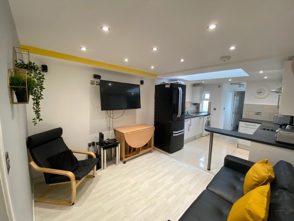 6 bed Detached for rent in Birmingham. From Purple Frog Property Ltd - Birmingham