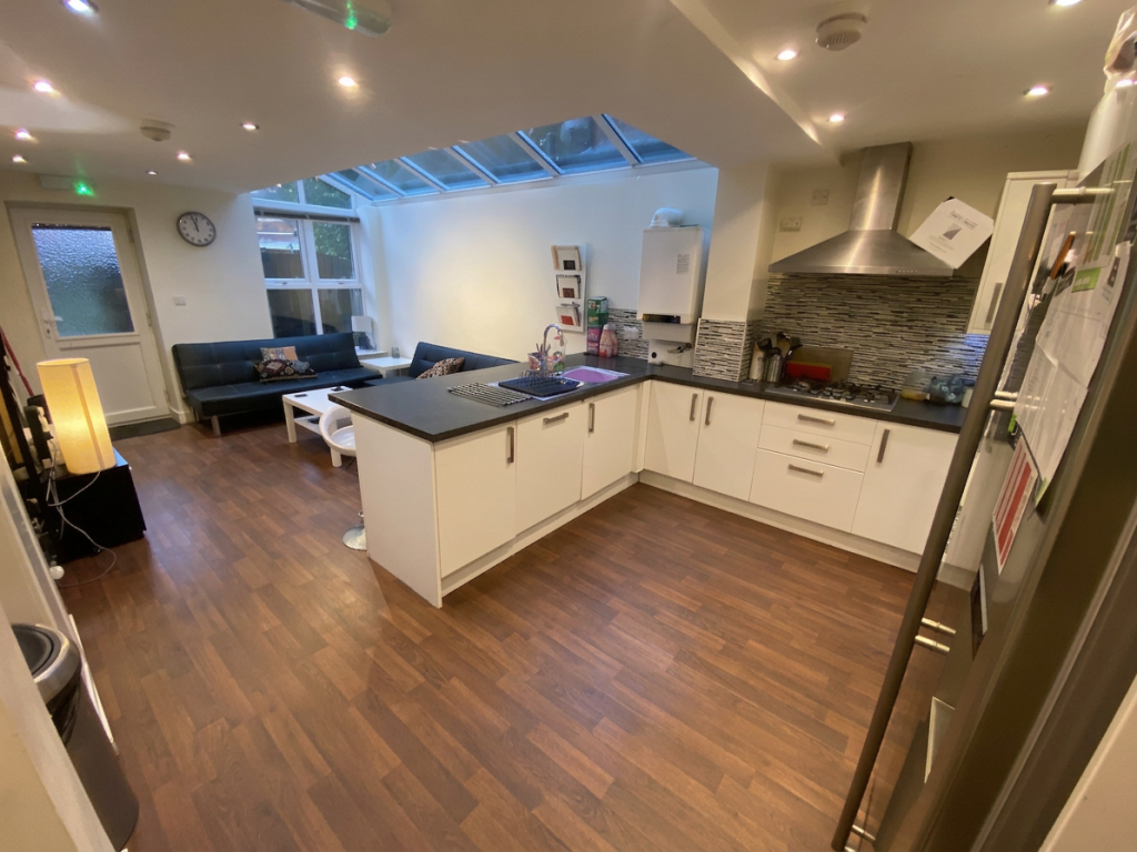 6 bed Detached for rent in Birmingham. From Purple Frog Property Ltd - Birmingham 6 bed Detached for rent in Birmingham. From Purple Frog Property Ltd - Birmingham