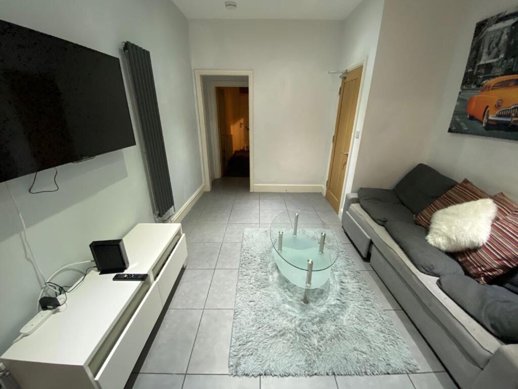 5 bed House Share for rent in Nottingham. From PURPLE FROG ASSET MANAGEMENT LIMITED - Nottingham